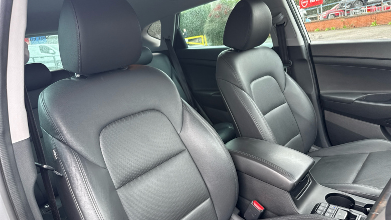 Hyundai Tucson 1.6 TGDi 177 Premium 5dr 2WD DCT Petrol Estate